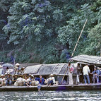 Asien Reisen - Bilder zum Buch: Ein geheimnisvolles Land öffnet seine Pforten